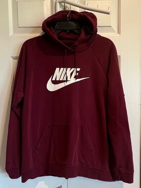 Nike Maroon/Burgundy Pullover Hoodie with White Logo
